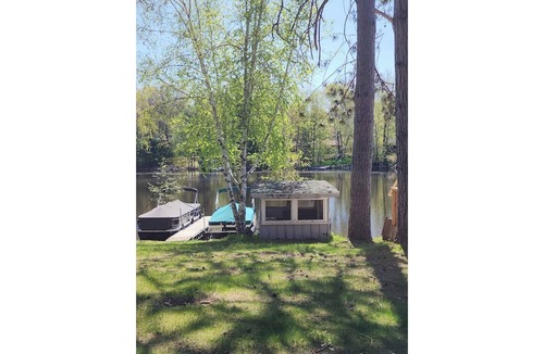 Holcombe Cabin | Peaceful Cabin on Lake Holcombe - Sleeps 4-6 Quiet no wake. Private fishing dock