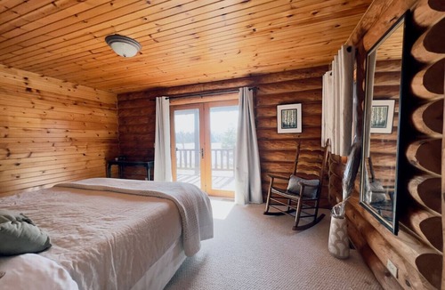 Campbellsport Cabin | Peaceful Lakeview Cabin Stay On Private Pennisula