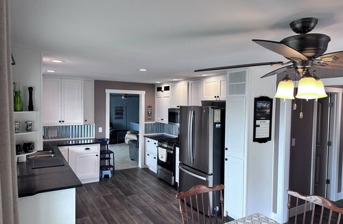 Gravois Mills House | Peggy's Paradise- Like NEW- 3 Bdrm Lakefront Home on Gravois Arm, Lake of Ozarks