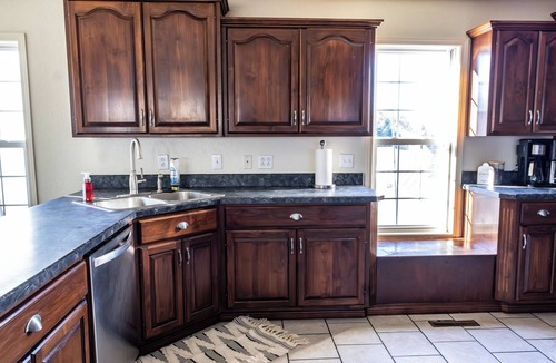 Huron House | Perfect 7-bedroom house with a in ground pool