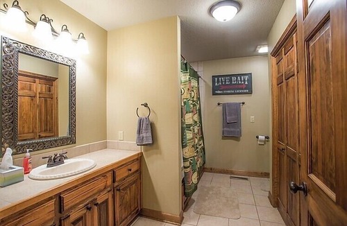 Heber Springs Cabin | Pet Friendly Lobo Landing Cabin!