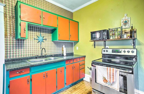 Osseo House | Pet-Friendly Osseo Home w/Fire Pit & Yard!