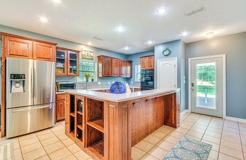 Vilonia House | Pet-Friendly Vilonia Home w/Fenced Yard & Grill!