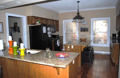 Iuka House | Pickwick Lake Front Home near Grand Harbor, 4 bedrooms, 3.5 baths, boat dock