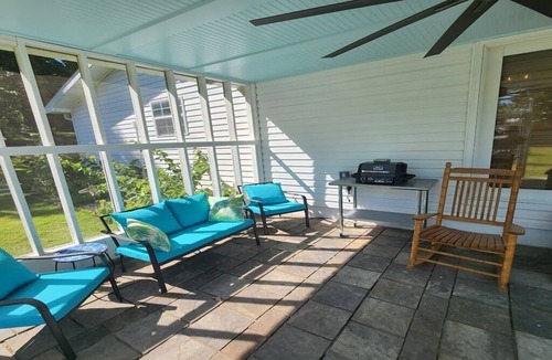 Poplar Bluff House | Poplar Bluff pet friendly comfort and convenience