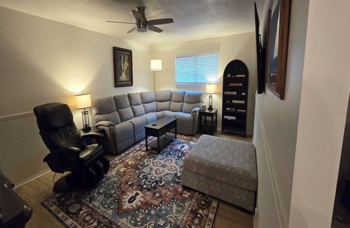 Poplar Bluff House | Poplar Bluff pet friendly comfort and convenience