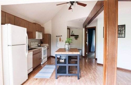 Osage Beach Villa | Premier Location! Villa in Tree Tops of Holiday Shores with boat slip!