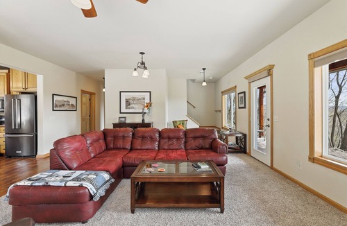 Pepin Cabin | Private 4-Bedroom Retreat in peaceful Pepin.