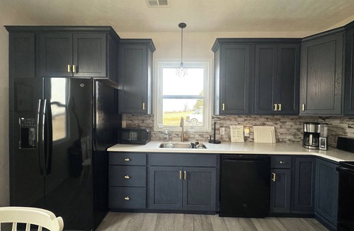 Pellville House | Private Country Retreat w/Hot Tub Near Owensboro