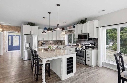 Lake Ozark House | Private Island 5b, Hot tub, Game room!