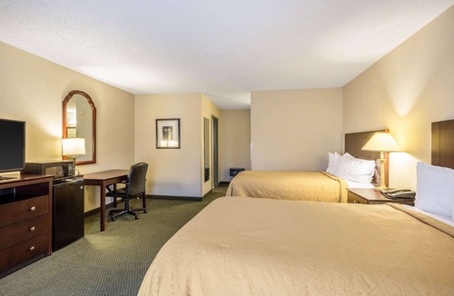 Heber Springs Hotel | Quality Inn & Conference Center