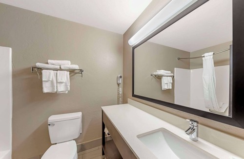 El Reno Hotel | Quality Inn El Reno