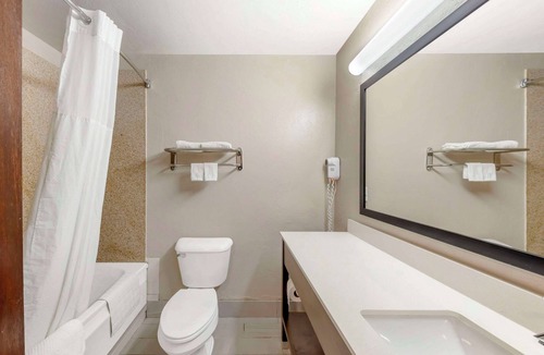 El Reno Hotel | Quality Inn El Reno