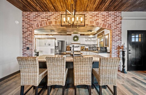 Mount Juliet House | Quiet 3BR Farmhouse w/Firepit | Huge Yard+Privacy