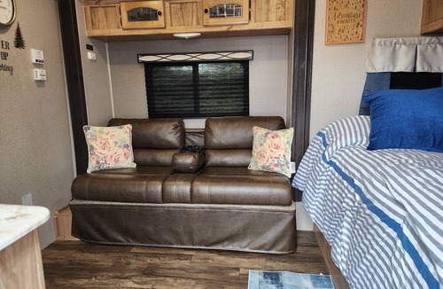 Faulkner County House | Quiet country setting!