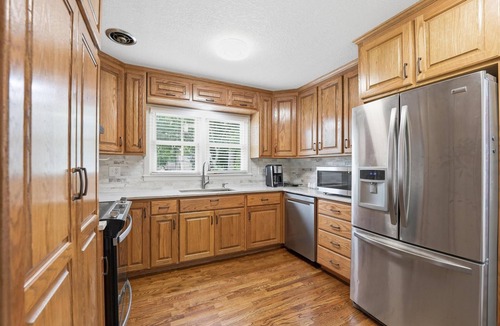 Westwood House | Quiet House With a Cabin Feel