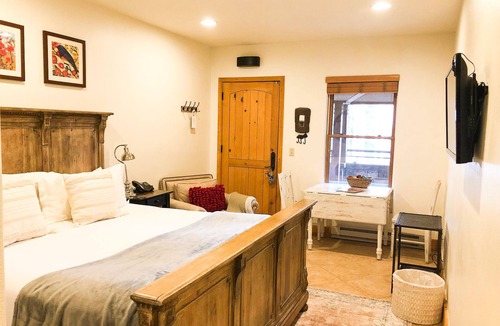 Mountain Village Hotel | Quiet Lock-Off Room With King Bed in Mountain Village