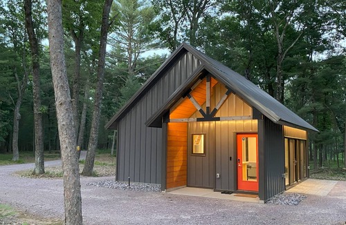 Wisconsin Dells Cabin | Raccoon Cabin @ Orange Tractor Retreat: a new, modern cabin on 40 private acres