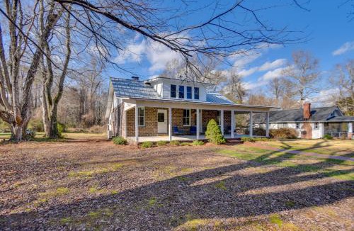 Zanoni House | Radiant Gloucester House w/Private Porch!