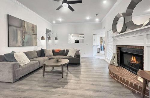 Fayetteville House | Razorback Retreat- 5 mi to University of Arkansas