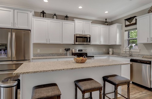 Lake Hamilton Condo | Recharge with a Lake Break!