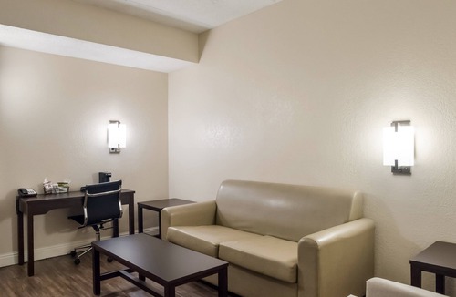 Tupelo Hotel | Red Roof Inn Tupelo