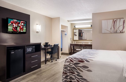 Tupelo Hotel | Red Roof Inn Tupelo