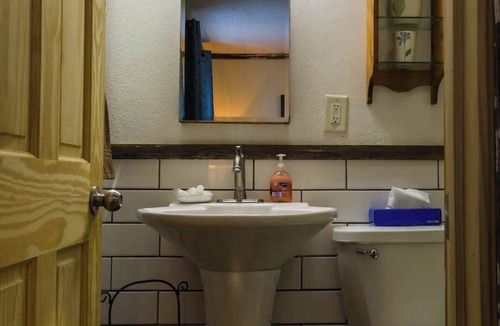 Rice Lake Cabin | Relax by the lake in Room 10 - The Antique Room - Curriers Lakeview
