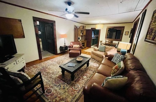 Chewalla House | Relaxing country home with great views and quite, peaceful surroundings