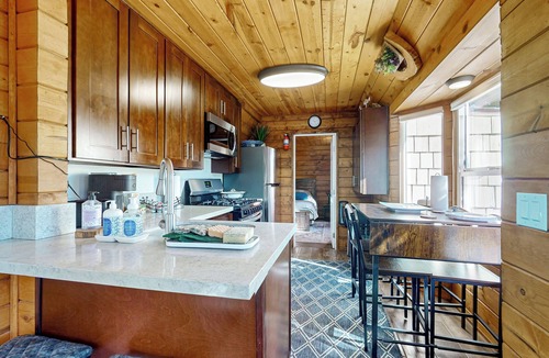 Cedar Glen Cabin | Relaxing Retreat w/Deck, 1 Mi to Lake Arrowhead!