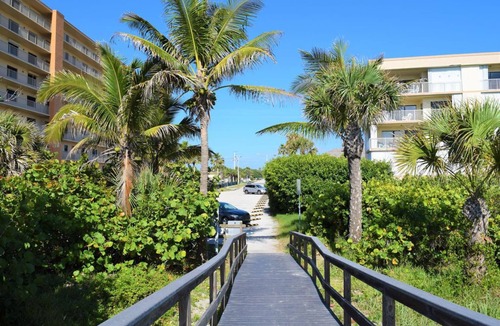 Port Canaveral Condo | 🏝Renovated Condo Steps from the Beach🏝