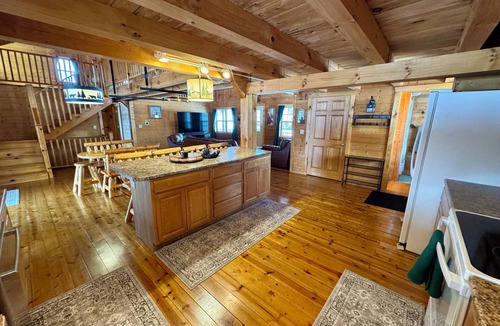 Mauston House | Revilo Moose Ridge Mauston - Smoky Mt Vibes, Wisconsin Wild