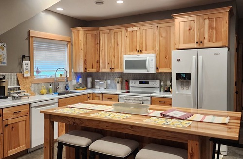Millville House | Riverside Retreat Near Town w Sauna, sleeps 8, Views & Abundant Activities!