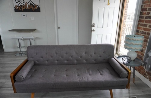 Van Buren Apartment | Riverview Loft facing Current River w/Wifi deck and living room faces river