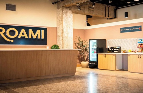 Downtown Minneapolis Apartment | Roami at Century Plaza | 5BR combo | sleeps 12