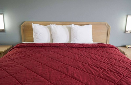 Beebe Hotel | Rodeway Inn