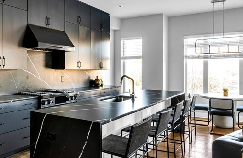 Haynes Area House | Rooftop w/Skyline Views & Outdoor Kitchen-15 Min to Broadway-Family Friendly