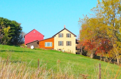 Littleport House | Rustic 1850s Cottage Rental on 10-Acres near Wyalusing State Park, Iowa