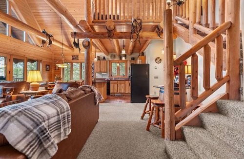 Merrimac Cabin | Rustic Ridge Cabin 105 - Private Woodland Retreat near Devil's Lake