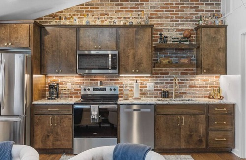 Greenwood Condo | Rustic + Western - Walk to Bars, Coffee & Restaurants