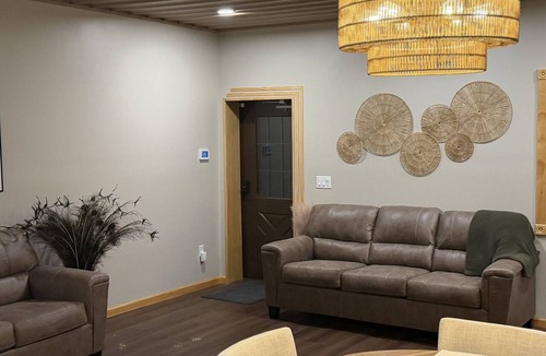 Litchfield House | Saloon Suite at Gudgel Ranch – 1BR Country Stay & Sunset Views