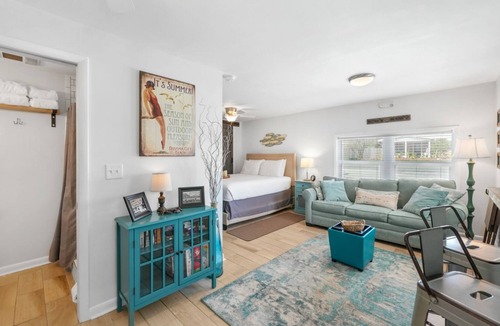 Bid-a-wee Beach Apartment | "Salty Suite" | 2 Blocks to the Beach | Private Beach Access Gate