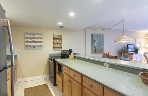Crescent Beach Condo | Sandpiper 109 - Ground floor with all the upgrades!
