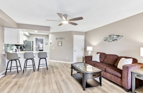 Lake Delton Condo | Sandy Toes at Lighthouse Cove