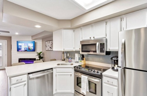 Lake Delton Condo | Sandy Toes at Lighthouse Cove