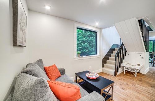 Harbert House | Sawyer Retreat w/Fire Pit < 2 Mi to Beaches!