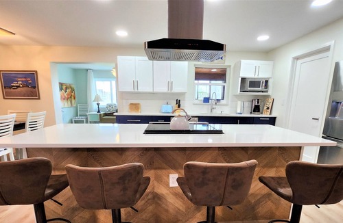 Harbor Heights House | Seabreeze Beach House - 4br, 2ba, Sleeps 10 Guests