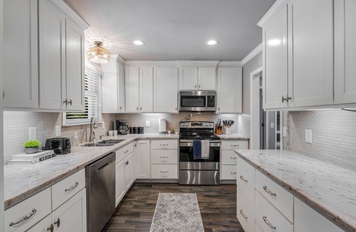 Hillwood House | Secluded Wooded Haven in the Heart of Nashville