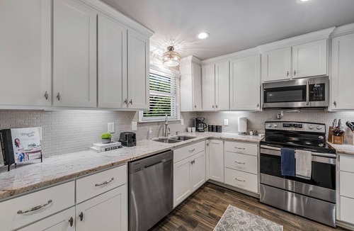 Hillwood House | Secluded Wooded Haven in the Heart of Nashville
