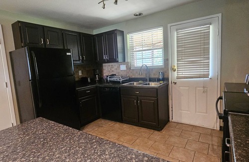 Columbia House | Serene 4-bedroom house with AC in charming Columbia
